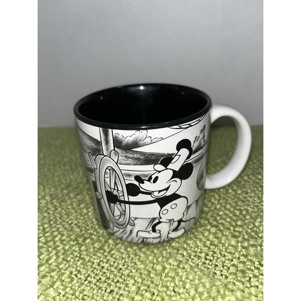 Walt‎ Disney's Steamboat Willie coffee mug 1990s Made In Japan